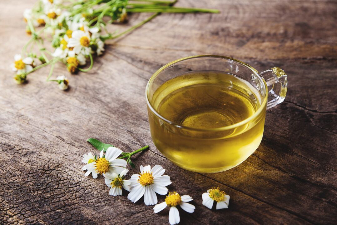 Peppermint and Chamomile Tea May Relieve Pain Caused by Osteochondrosis in the Cervical Spine