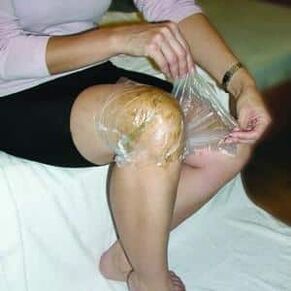 Therapeutic compression of knee joint